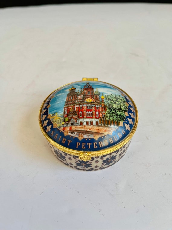 Vintage Gorgeous Porcelain Trinket Jewelry Box - image 1