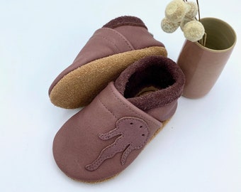 Leather crawling shoes for children in berry with jellyfish, slippers for babies and children