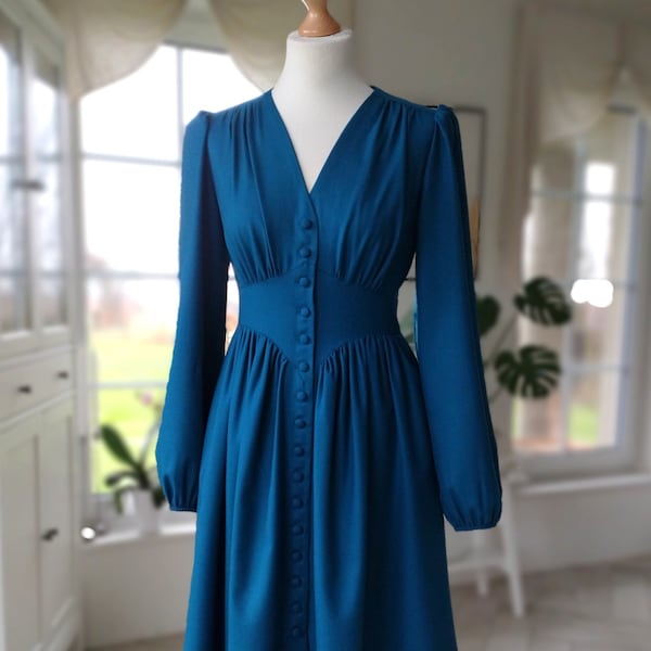 RITA XXS, merino wool, retro dress, inspired by the fashion of the 1940s.