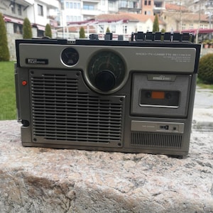 Vintage JVC radio TV cassette recorder, retro JVC Nivico model 3060 cq