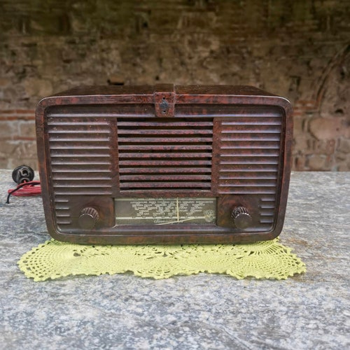 Vintage bakelite shops radio, Sumadija 54 retro radio