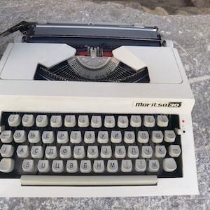 Maritsa 30 vintage typewriter, Macedonian Cyrillic typewriter
