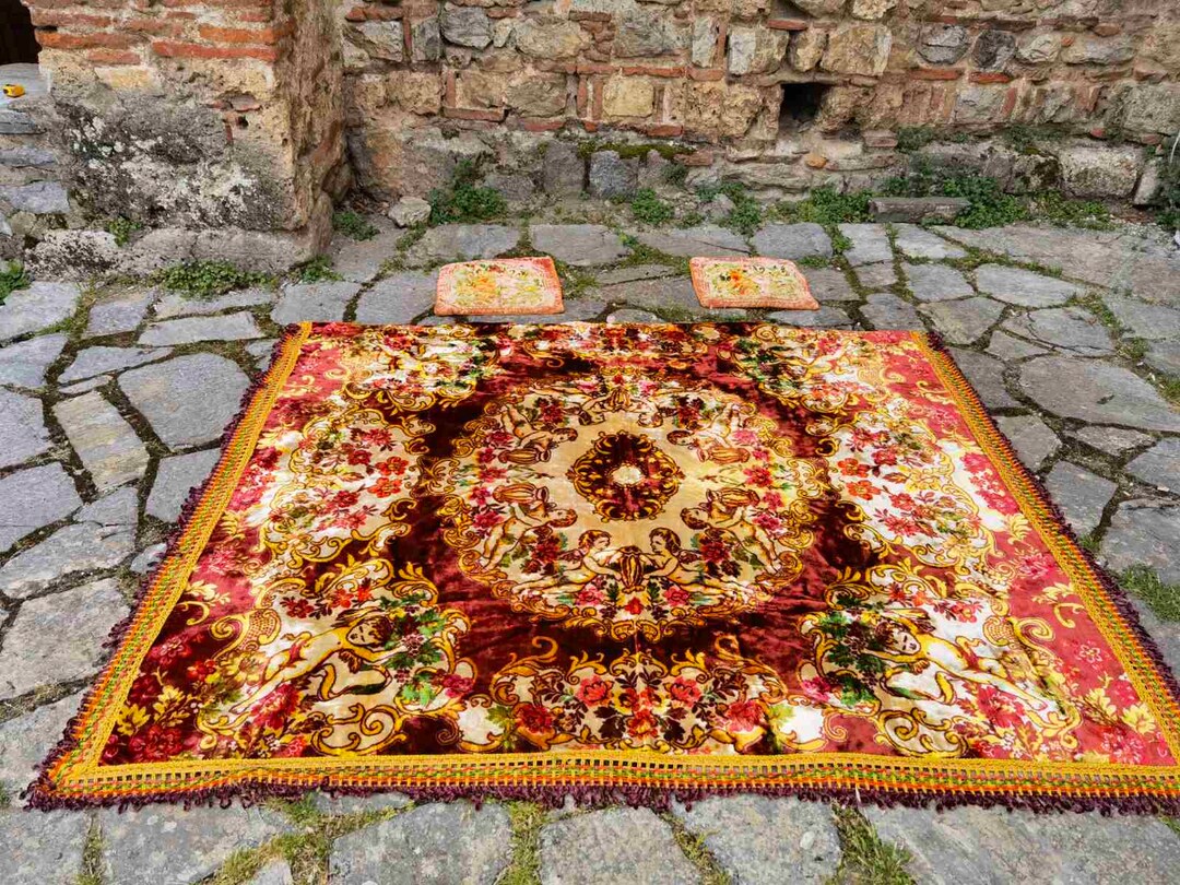 High Quality Vintage Velvet Bedspread, Set of Bedspread and Two Pillow