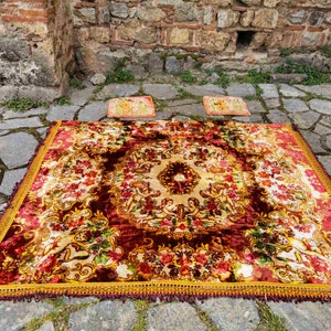High quality vintage velvet bedspread, set of bedspread and two pillow covers