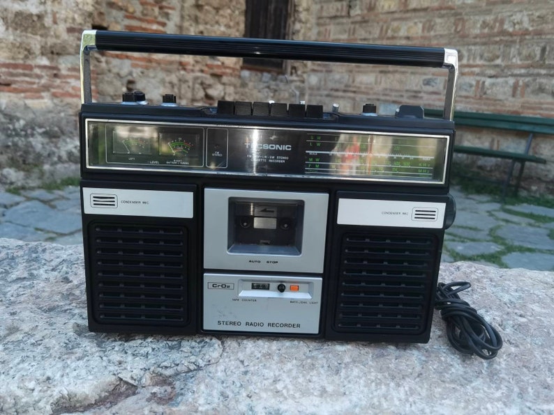 Tecsonic TCR-6500S boombox, vintage portable 4 band stereo cassette recorder image 2