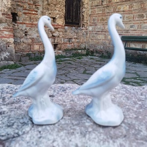 Two swans figurines, vintage porcelain home decor swan figurines, 1980&#39;s home decor