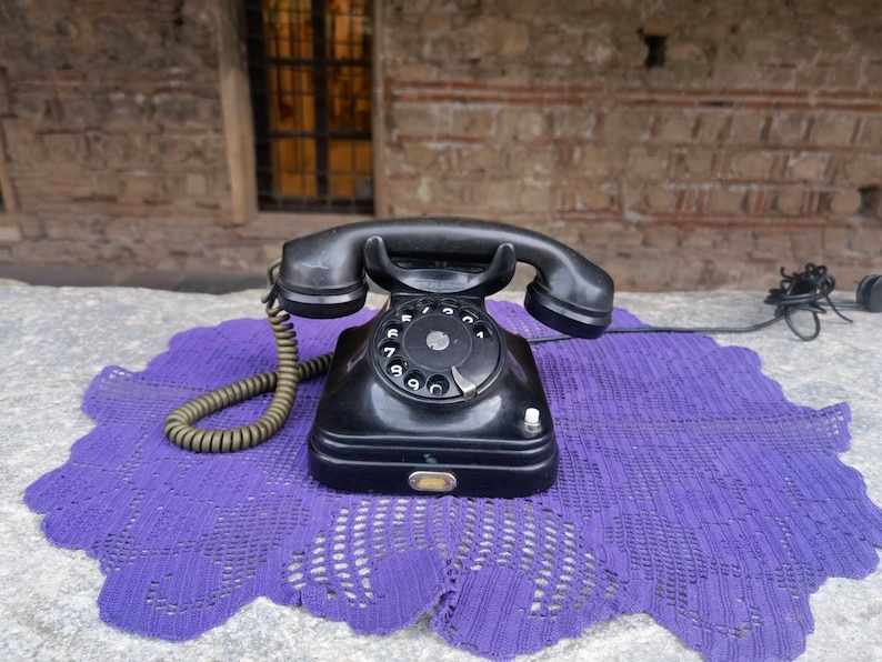 Rare Pupin black bakelite phone, 1950's bakelite rotary Pupin telephone image 1