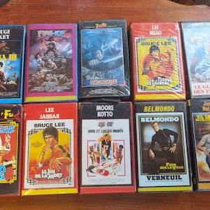Lot of 35 VHS cassette tapes, Westerns, horrors, action French synchronization movies