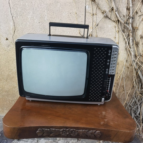 Loewe Profi-C color TV, vintage 1980's color CRT television monitor