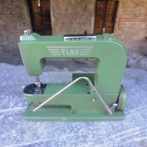 Elna Grasshopper green sewing machine, 1940s Elna made in Switzerland
