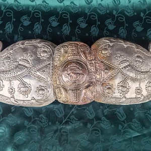 Extra large and extremely rare Macedonian silver belt buckle - pafti of Malesia region, Ottoman style antique silver belt buckle