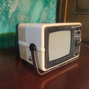 Euromatic 405 vintage portable mini television, black and white screen 1970&#39;s TV