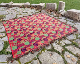 Space age 1970&#39;s bedspread, psychedelic pattern vintage wool and cotton bed cover