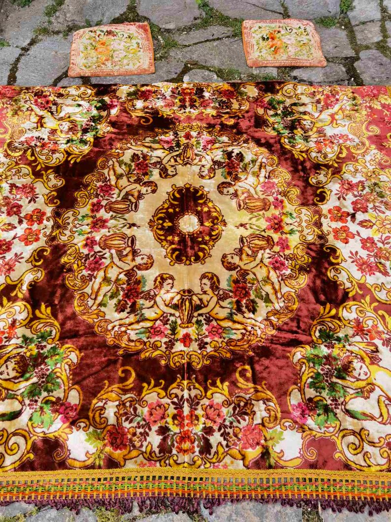 High Quality Vintage Velvet Bedspread, Set of Bedspread and Two Pillow