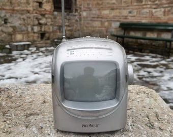 Premier Silber Mini tragbarer Fernseh- und Radioempfänger, Vintage 1990er Schwarz-Weiß-Bildschirm Picknick-TV