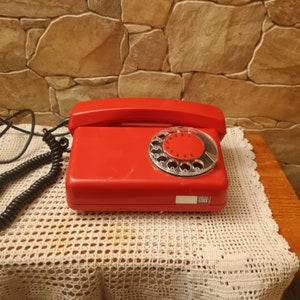 Vintage rotary phone, vintage desk phone, functional vintage phone