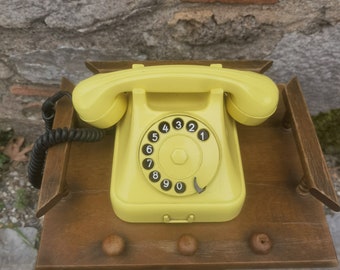 Telefono in bachelite giallo, raro telefono rotativo giallo banana Iskra modello ATA 12