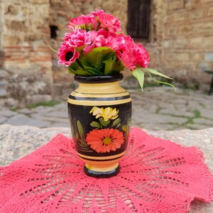 Ceramic hand painted vase, floral pattern discreet home decor vintage vase
