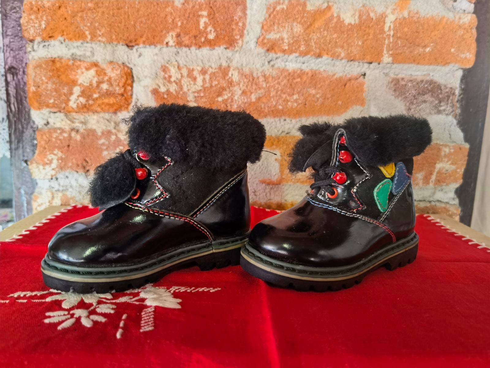 Girls flat hotsell black boots
