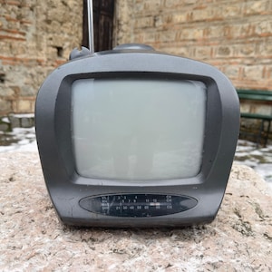 Lenco mini portable TV, vintage 1990&#39;s CRT television, black and white screen TV