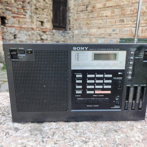 Ricevitore radio sintetizzato Sony ICF-2001, FUNZIONANTE, raro ricevitore radio FM/AM Sony degli anni &#39;80