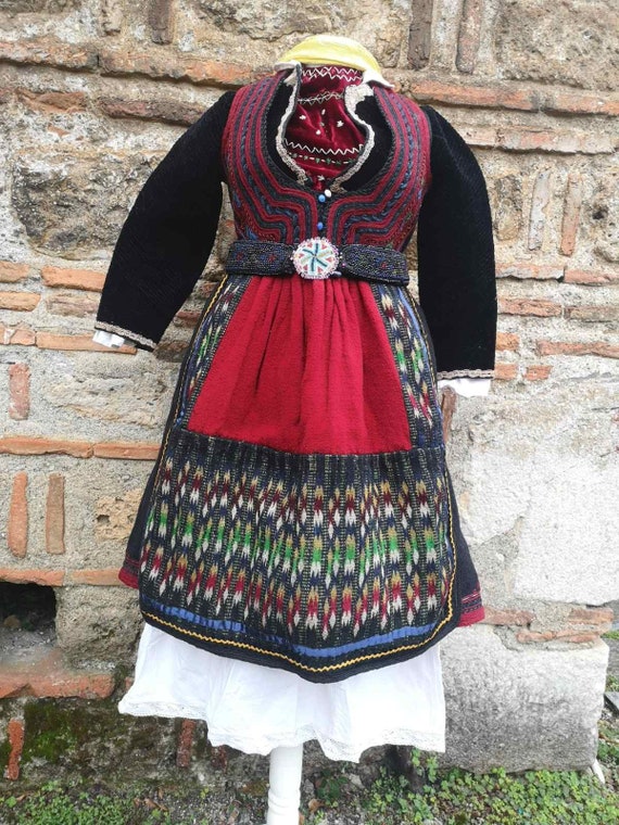 RARE Vlasi women's ethnic costume, antique complet