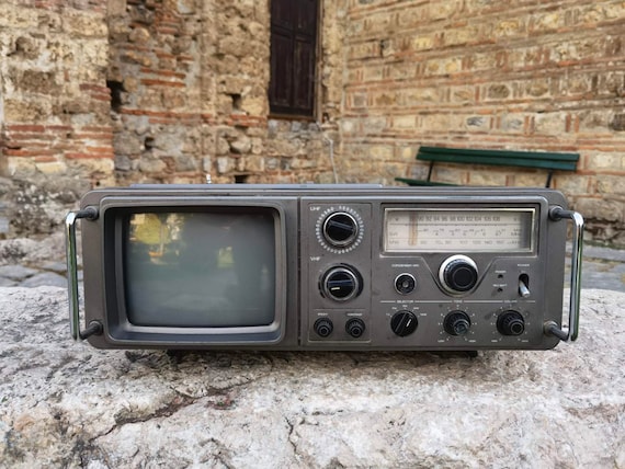 Nippon FS-921 Tv-radio-cassette Recorder, Vintage Multi