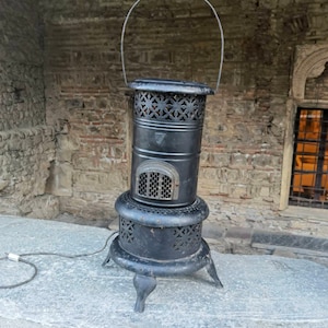 Valor 525 R Paraffin heater, 1930&#39;s heater modified to lamp