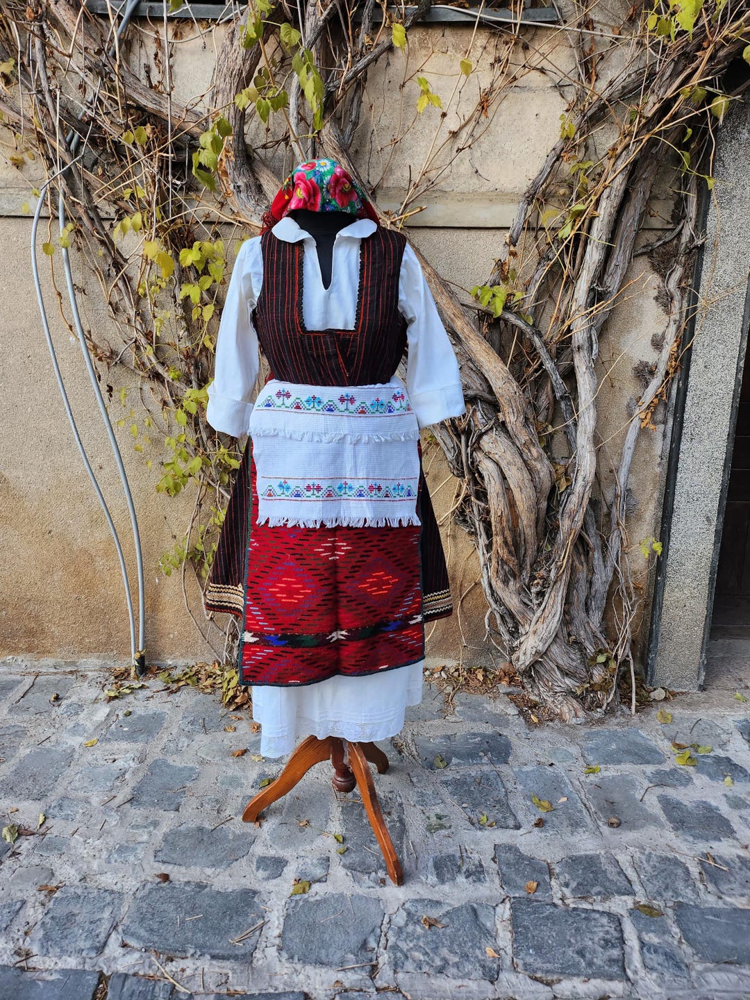 Women's Ethnic Costume From Duracka Reka Region, North East Macedonia ...