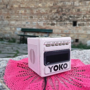 Yoko wekkerradio, perzikroze kleur tafelradiowekkerklok