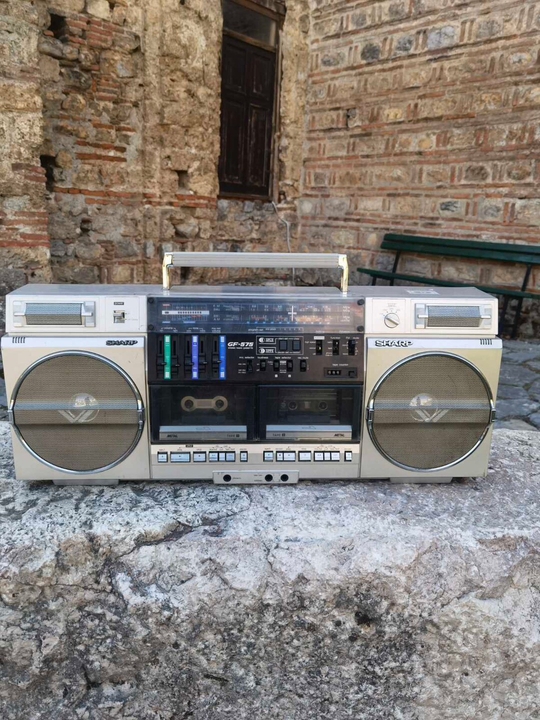 SHARP GF-757 ラジカセ シルバー FM/AMラジオ カセットデッキ Sharp GF