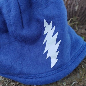 Medium Hats Teenager or Young Adult Warm Winter Hat with Lightning Bolt