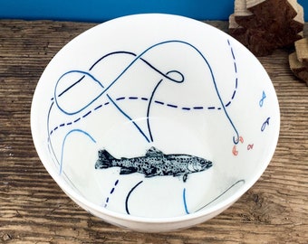 Pottery bowl with fish made of porcelain / cereal bowl ceramic