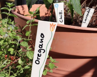 Set of writable herb signs / food markers made of ceramic