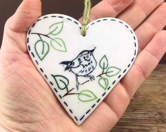 Porcelain gift heart with winter gold chicken
