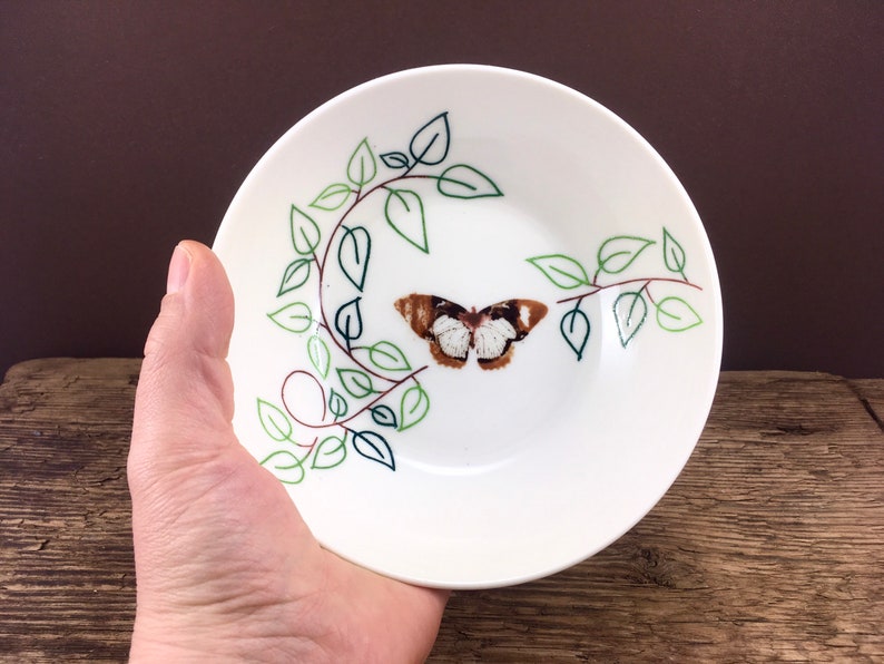 Frühlings-Schale aus Keramik mit Schmetterling Bild 4