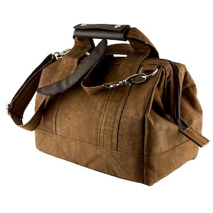 Bolso bandolera de corcho