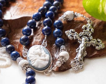 Rosaire Porte du Ciel - Cadeau pour les mariées catholiques mère de la mariée - Lapis Lazuli et Cameo - fil flexible durable - cadeau d'anniversaire de mariage