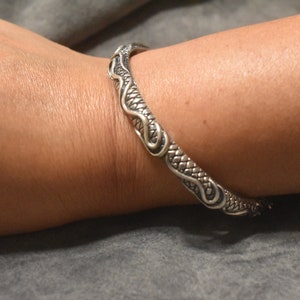 Majestic Double Dragon-Headed Handcrafted Sterling Silver Adjustable Cuff Bracelet