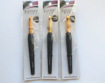 3.50 mm :Odyssey Black Crochet Hook: Furls E