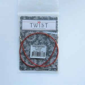 Puede incluir: Cable de tejer rojo para agujas circulares, de 35 cm (14 pulgadas) de largo, etiquetado como "TWIST Red Cable 14" (35 cm) Small [8] Item No. 7514-8"