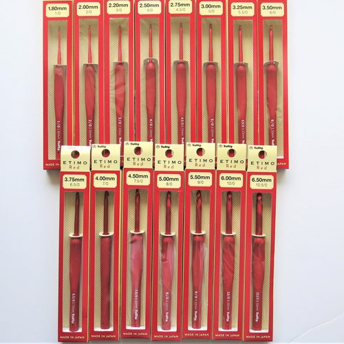 Tulip Etimo Red crochet hook with soft-grip handle 3.5 mm - 1 unit
