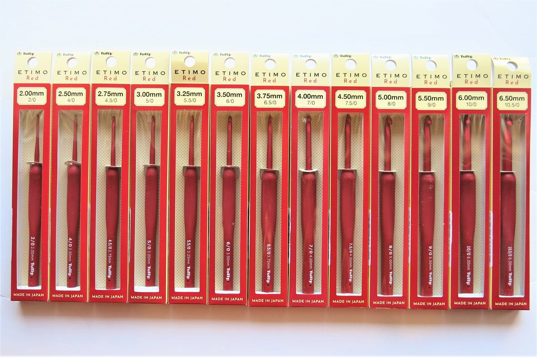 SET OF 13-tulip Etimo Red Crochet Hook With Cushion Grip-tulip