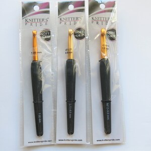 Crochet hooks-SET OF 3-Knitter&#39;s Pride Aluminum Gold Soft Grip Crochet hooks-Knitter&#39;s Pride chunky crochet hooks set size 7.0mm/L-8mm/M-9mm