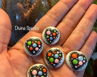 Hand Painted Heart Glass Gems: Decorative Accents