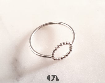 zarter schlichter Fingerring mit Kreis aus Perlddraht, Kreisring, Kugeldraht, circle, 925 Silber