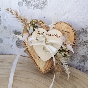 Mini Ringkissen OSB Holz Herz, Trockenblumen Just married Bild 1