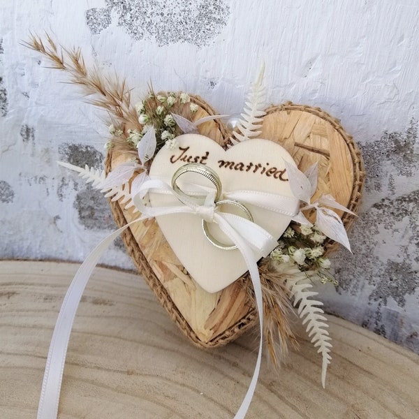 Mini coussin à bagues coeur en bois OSB, fleurs séchées Just Married