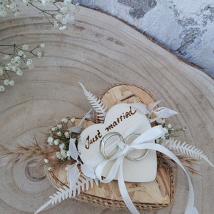 Mini Ringkissen OSB Holz Herz, Trockenblumen Just married afbeelding 4