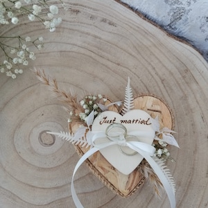 Mini ring cushion OSB wood heart, dried flowers Just married image 7